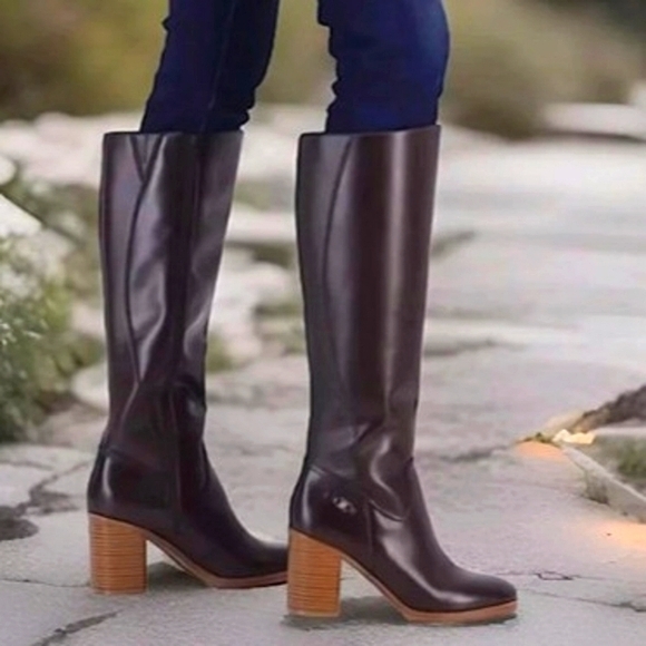 Giani Bernini Shoes - Gorgeous Giani Bernini Dark Brown Heeled Boots
